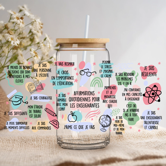 'Affirmations Quotidiennes pour les Enseignantes' Glass Cup