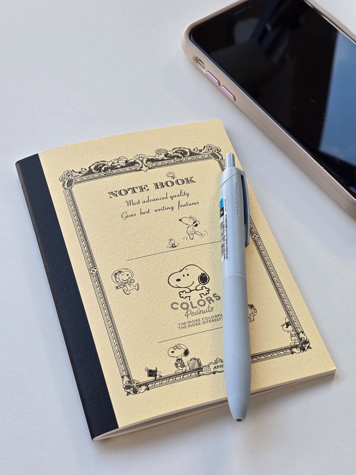 Carnet A6 Apica Classic Design – PEANUTS Snoopy Jaune