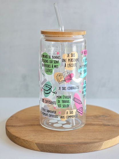 'Affirmations Quotidiennes pour les Enseignantes' Glass Cup