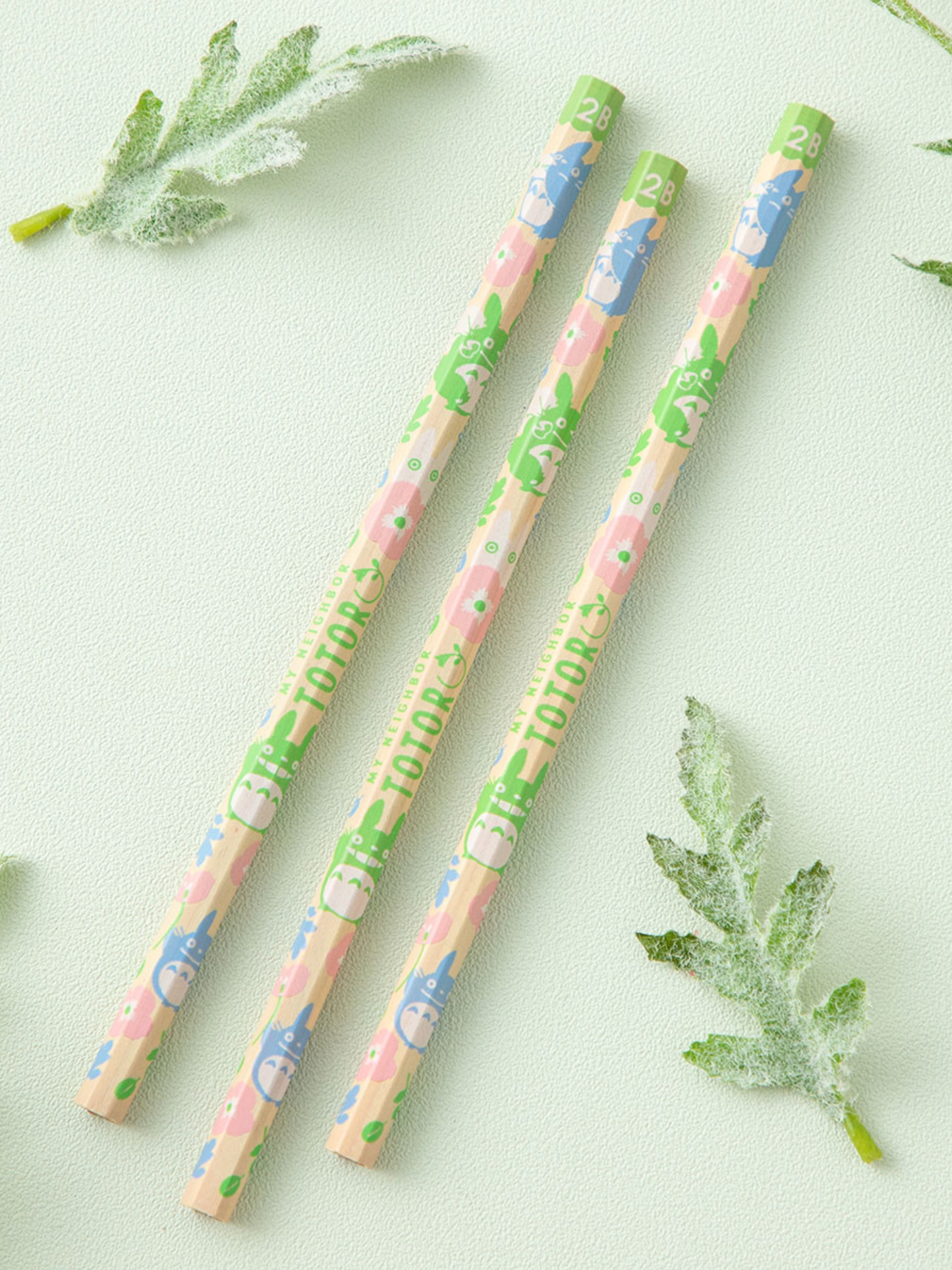 My Neighbor Totoro 2B Pencils – Colourful Leaf Design