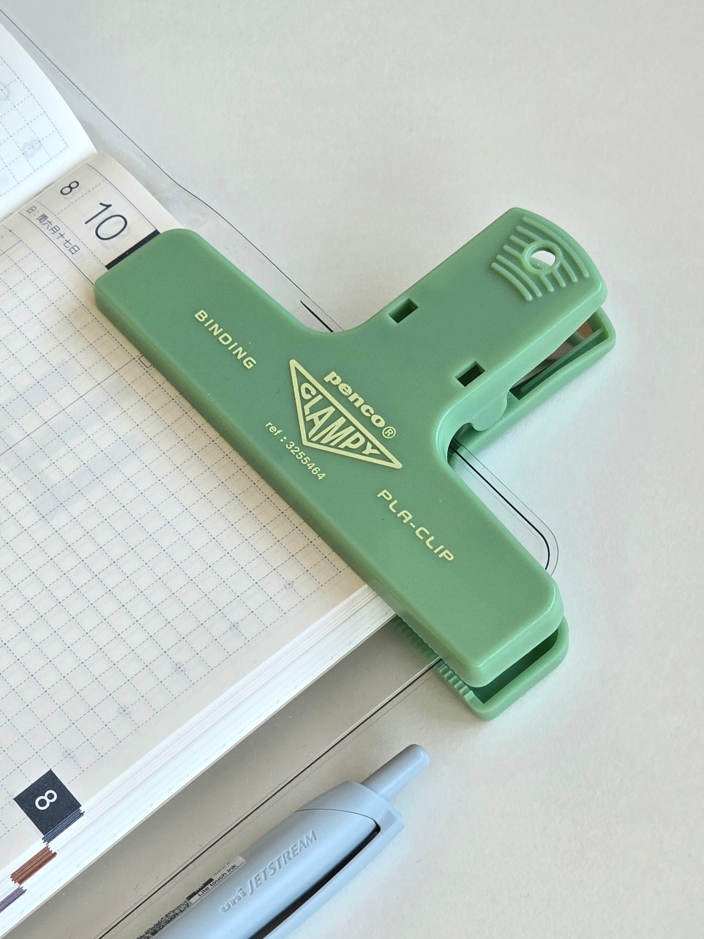 Penco Clampy Retro Plastic Clip