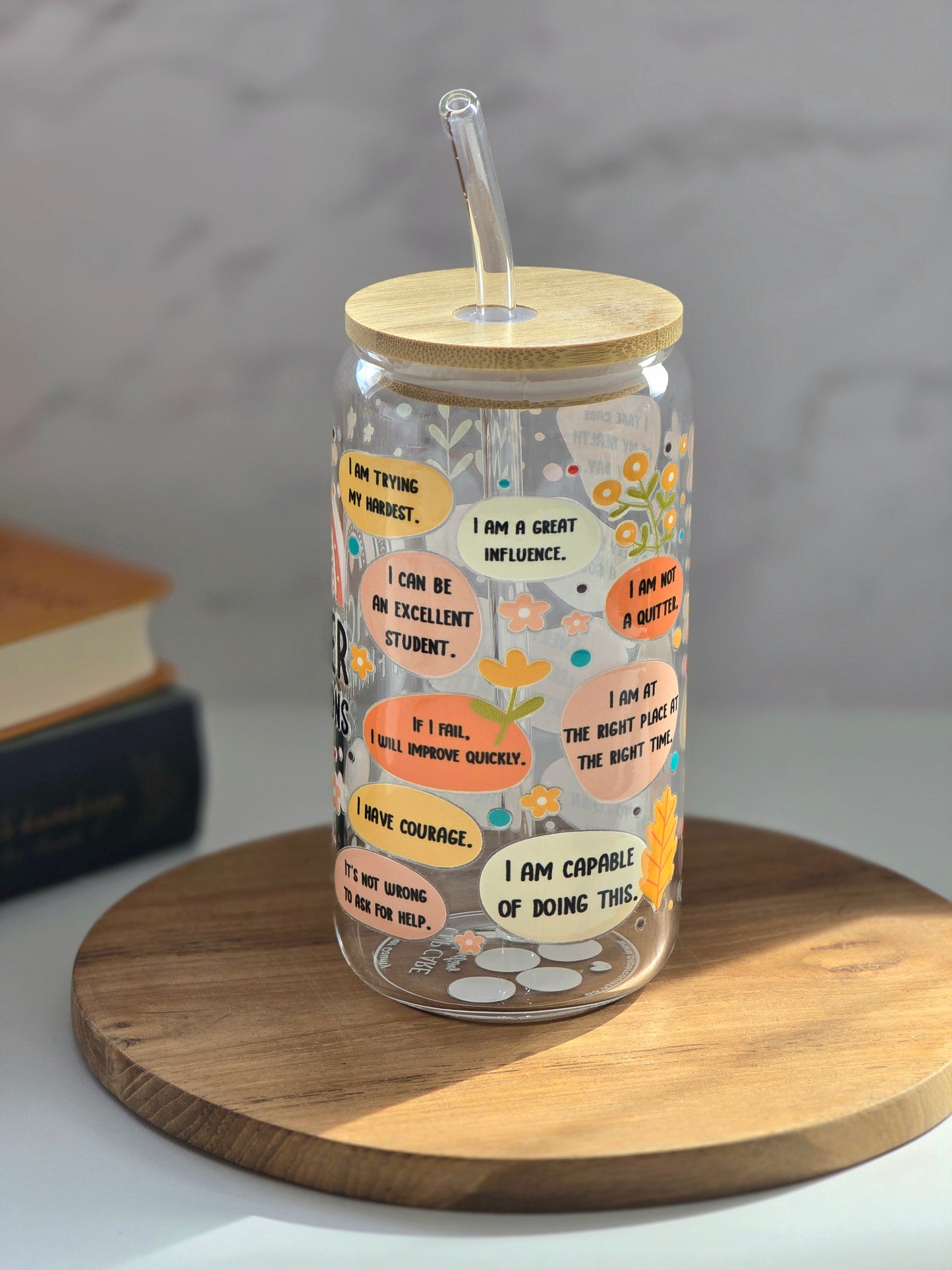 'Teacher Affirmations' Regenbogen-Tasse